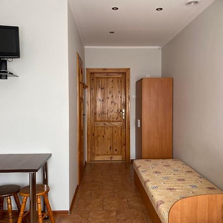 Pokoje Goscinne R10 Рева Экстерьер фото